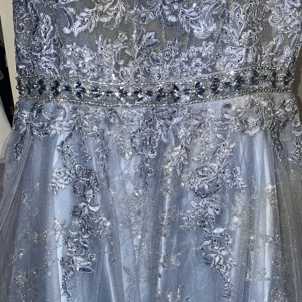 PROM DRESS - Picture 4 of 5